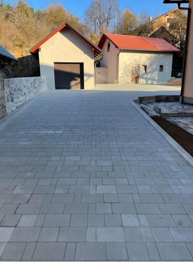 Studio Apartman Kika Otočac Exterior foto